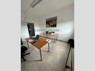 Ufficio in Affitto a Bologna, zona Fiera, 990€, 107 m²