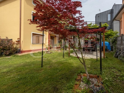 Villa bifamiliare in Via Planton, 11, Pordenone (PN)