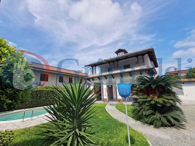 Villa con giardino a Giugliano in Campania