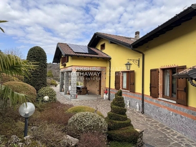 Prestigiosa villa in vendita Centro Valle Intelvi, Italia