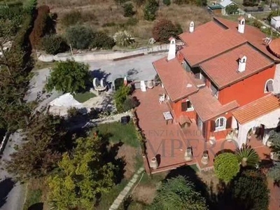 Villa di 680 mq in vendita Ventimiglia, Liguria