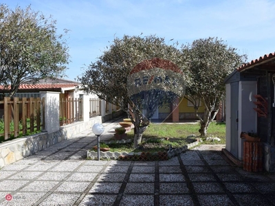 Villa in Affitto in Via Calabria 73 a Ardea
