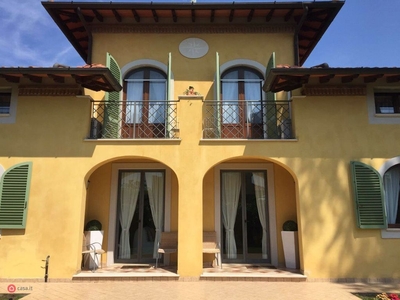 Villa in Affitto in Via L. Viani a Forte dei Marmi