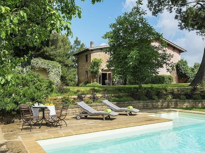 Villa in provincia di Pisa, piscina privata e giardino, vicino all'aeroporto di Pisa o Firenze