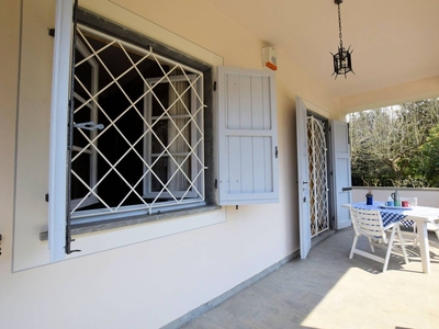 Villa in vendita 5 Stanze da letto a Camaiore