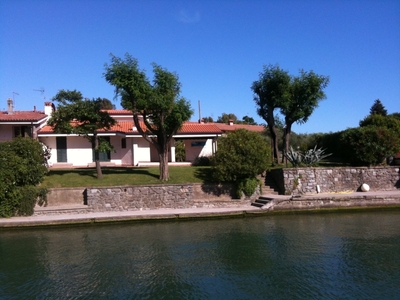 Casa indipendente con giardino in via poggio scafa 16, Ameglia