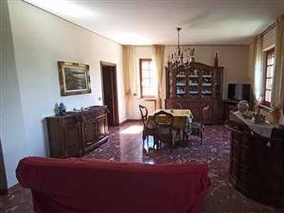 Case - Villa a Castelnuovo Magra