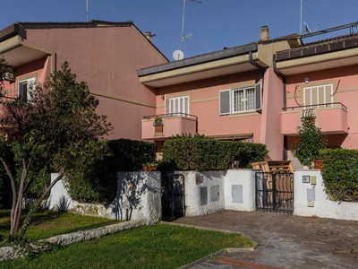 Villa in schiera di 220 mq a Roma