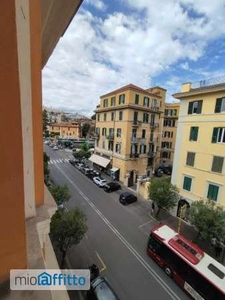 Appartamento arredato con terrazzo Trieste , salario