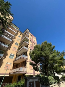 Appartamento in vendita a Bari Picone