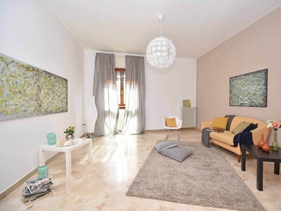 Appartamento in vendita a Firenze Circondaria
