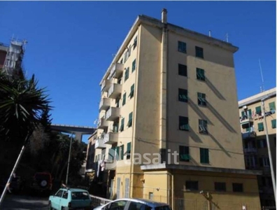 Appartamento in Vendita in Passo Ponte Carrega 30 a Genova