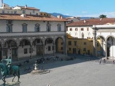 Appartamento in Vendita in Piazza della SS. Annunziata a Firenze