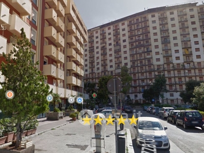 Appartamento in Vendita in Piazza Giovanni Paolo II a Palermo