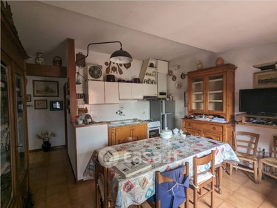 Appartamento in Vendita in Piazzetta Eugenio Montale a Firenze