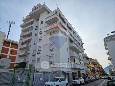 Appartamento in Vendita in Via Aloisio Juvara 143 a Palermo