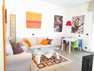 Appartamento in Vendita in Via Angelo Orsini 25 a Genova