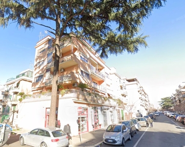 Appartamento in Vendita in Via Bara All'Olivella 29 a Palermo