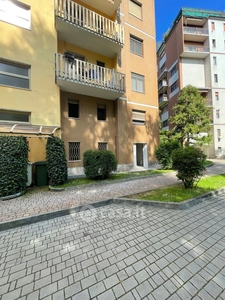 Appartamento in Vendita in Via Bari 26 a Milano