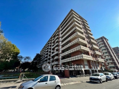 Appartamento in Vendita in Via Buenos Aires a Torino