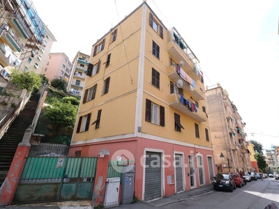 Appartamento in Vendita in Via Camillo Vianson a Genova
