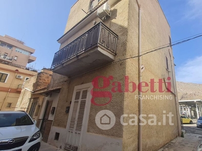 Appartamento in Vendita in Via Damiano Macaluso a Palermo