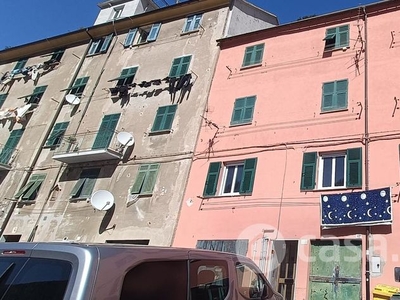 Appartamento in Vendita in Via delle Fabbriche 35 a Genova
