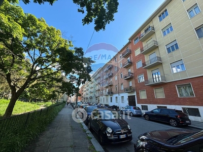 Appartamento in Vendita in Via Don Leonardo Murialdo 24 a Torino