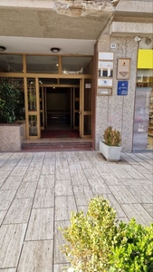 Appartamento in Vendita in Via Emanuele Notarbartolo 35 a Palermo