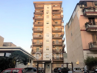 Appartamento in Vendita in Via Emiro Giafar 38 a Palermo