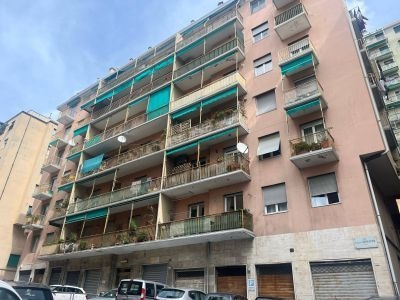 Appartamento in Vendita in Via Federico Donaver 6 a Genova