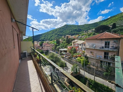 Appartamento in Vendita in Via Francesco Mignone 9 a Genova