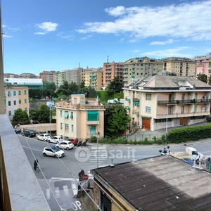 Appartamento in Vendita in Via Fratelli Canale a Genova