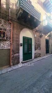 Appartamento in Vendita in Via Giovan Battista Odierna a Palermo