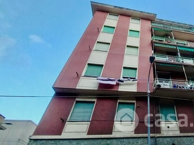 Appartamento in Vendita in Via Giovanni Arrivabene a Genova