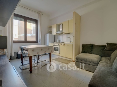 Appartamento in Vendita in Via Guglielmo Guintellino a Milano