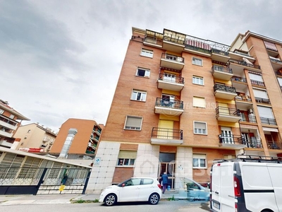 Appartamento in Vendita in Via Italo Pizzi 4 a Torino