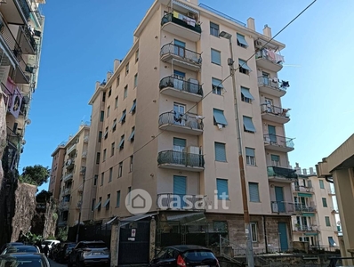 Appartamento in Vendita in Via Lodovico Calda 38 a Genova