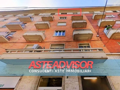 Appartamento in Vendita in Via Nicola Fabrizi 9 a Torino