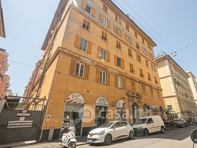 Appartamento in Vendita in Via Pisacane 18 a Genova