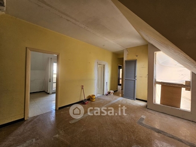 Appartamento in Vendita in Via San Pio X a Genova