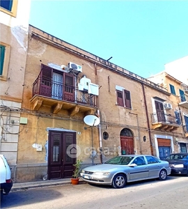 Appartamento in Vendita in Via Vincenzo li Muli 78 a Palermo