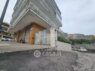 Appartamento in Vendita in Viale Poggio di Capodimonte 53 a Napoli