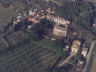 Arezzo: Antica Tenuta di Grande Prestigio Storico-Artistico in Vendita con Vista Panoramica