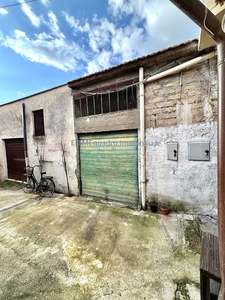 Box / Garage in vendita a Terracina