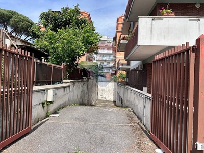 Box in Vendita a Roma, zona Trionfale, 26'000€, 13 m²