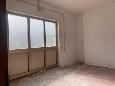 Capannone in Affitto a Lucca, zona Ovest, 500€, 140 m²