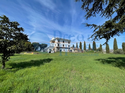 Casa indipendente con terrazzo a Corropoli