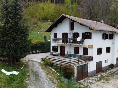 Casa indipendente con terrazzo, Frabosa Sottana prato nevoso