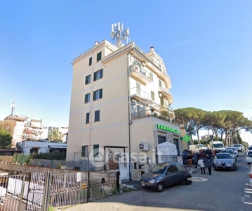 Casa indipendente in Vendita in Via Pietro Bozzano a Genova